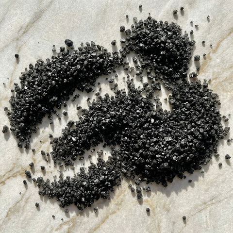 Sel noir d’Hawai Hiwa Kai granulés Lava | 1-2 mm | sel décoratif